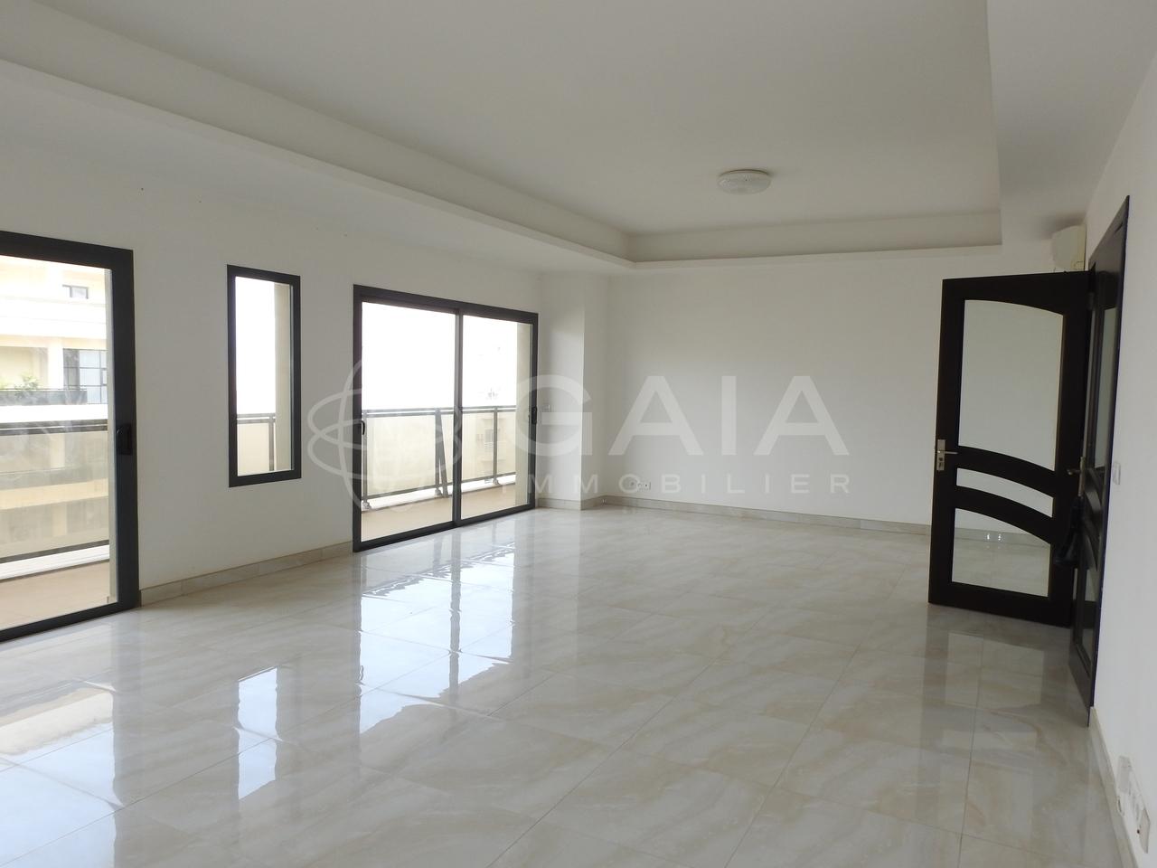 Location appartement de 3 chambres à ngor à dakar