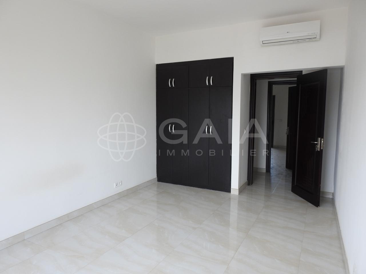 Location appartement de 3 chambres à ngor à dakar