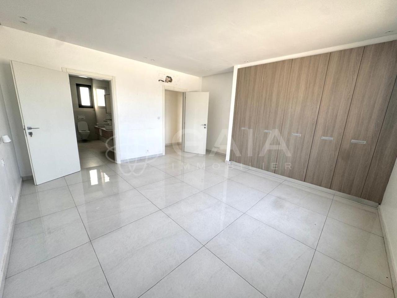 location appartement Penthouse 3chambres Plateau dakar 3