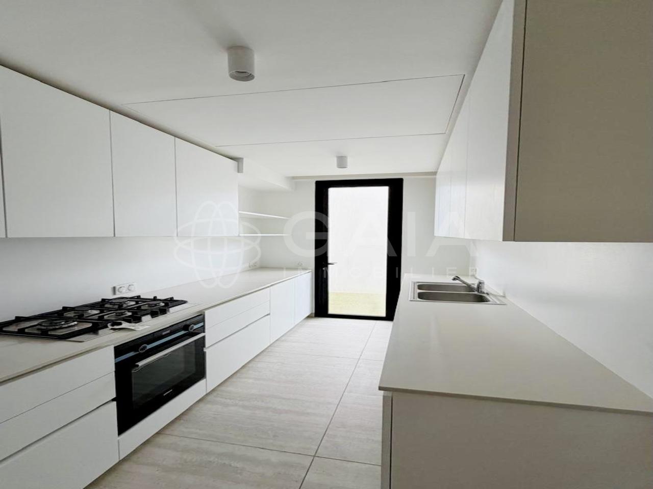 location appartement Vue mer 4 chambres Plateau dakar 3